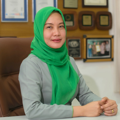 Yunita Widiastuti portrait image